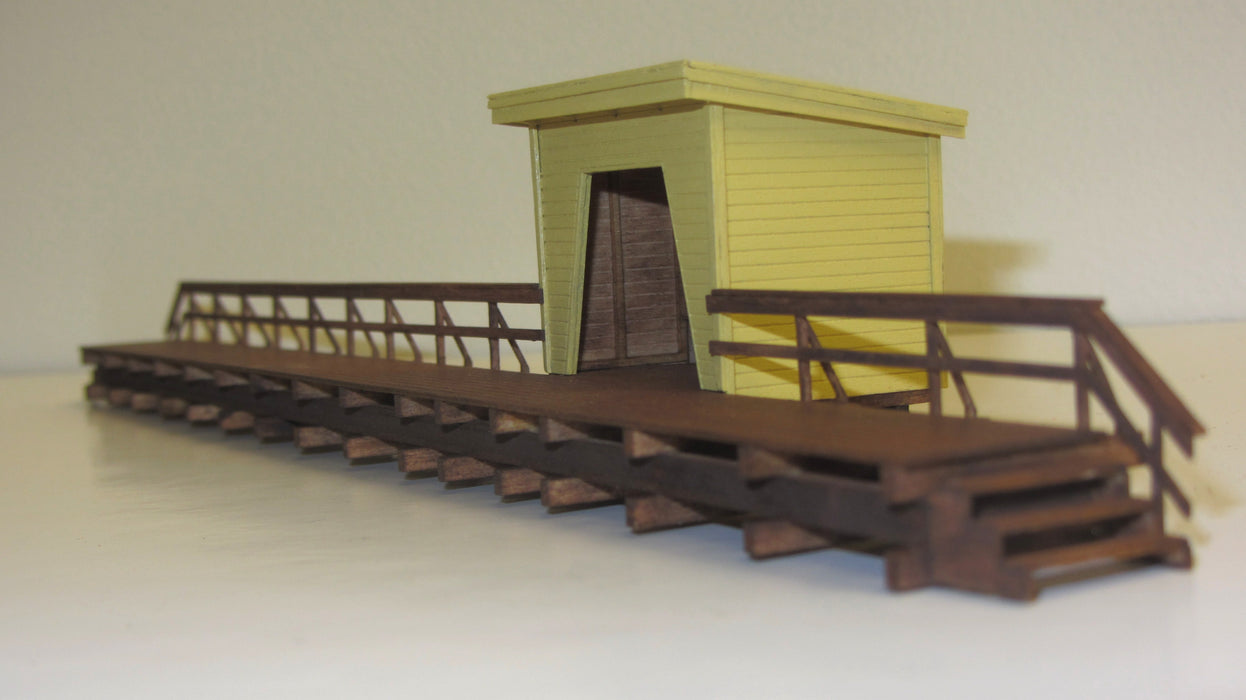 Perrong med venteskur H0 - Hobbyhjørna