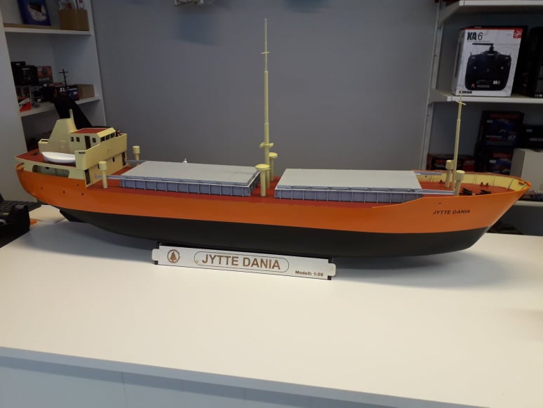 Jytte Dania/Barium 1:50