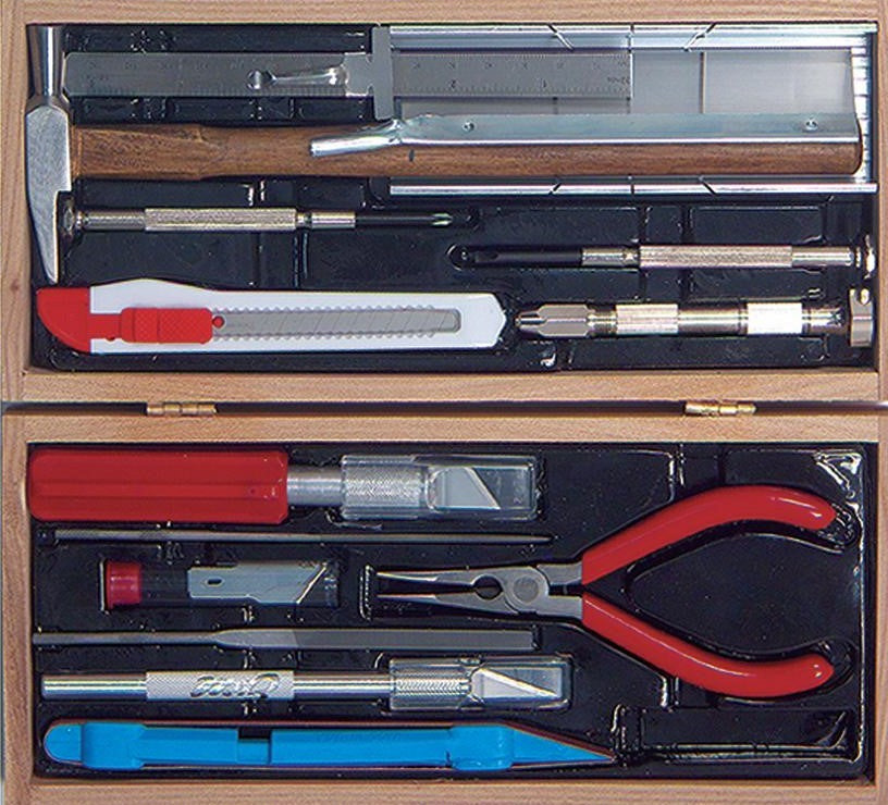 Deluxe jernbane sett i treeske .