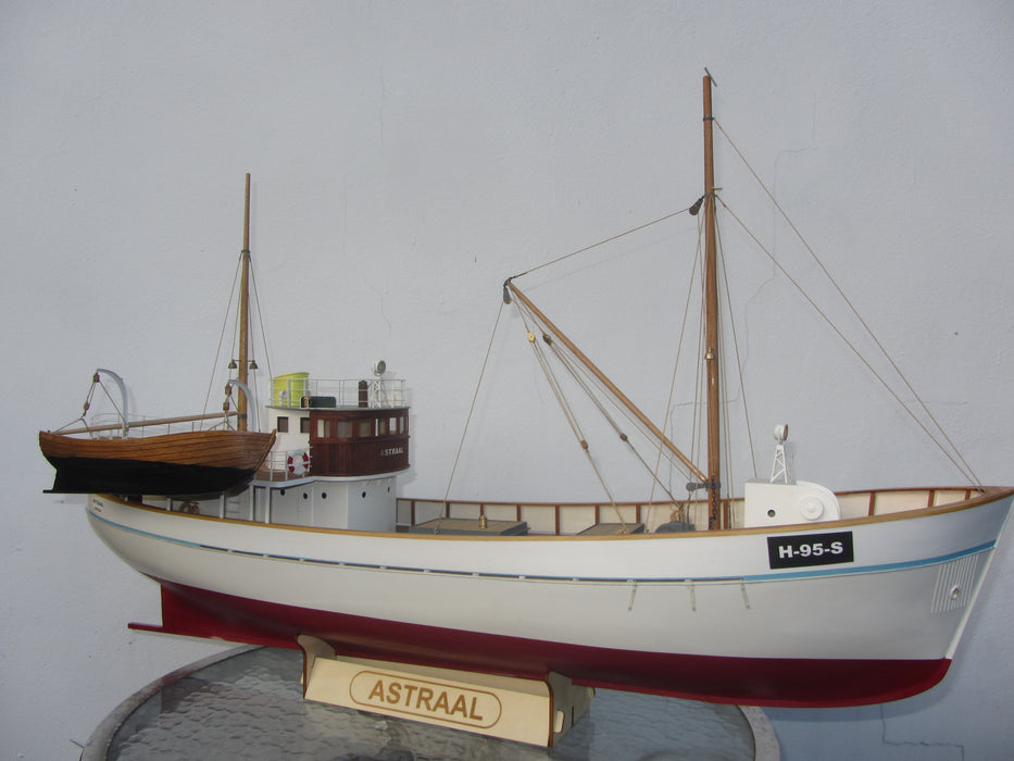 Astraal 1:30 - Hobbyhjørna